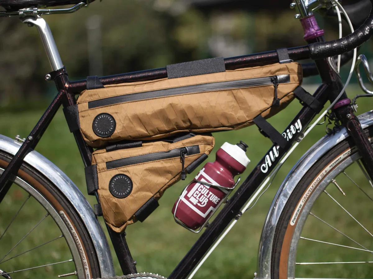FAIRWEATHER X-PAC CORNER BAG