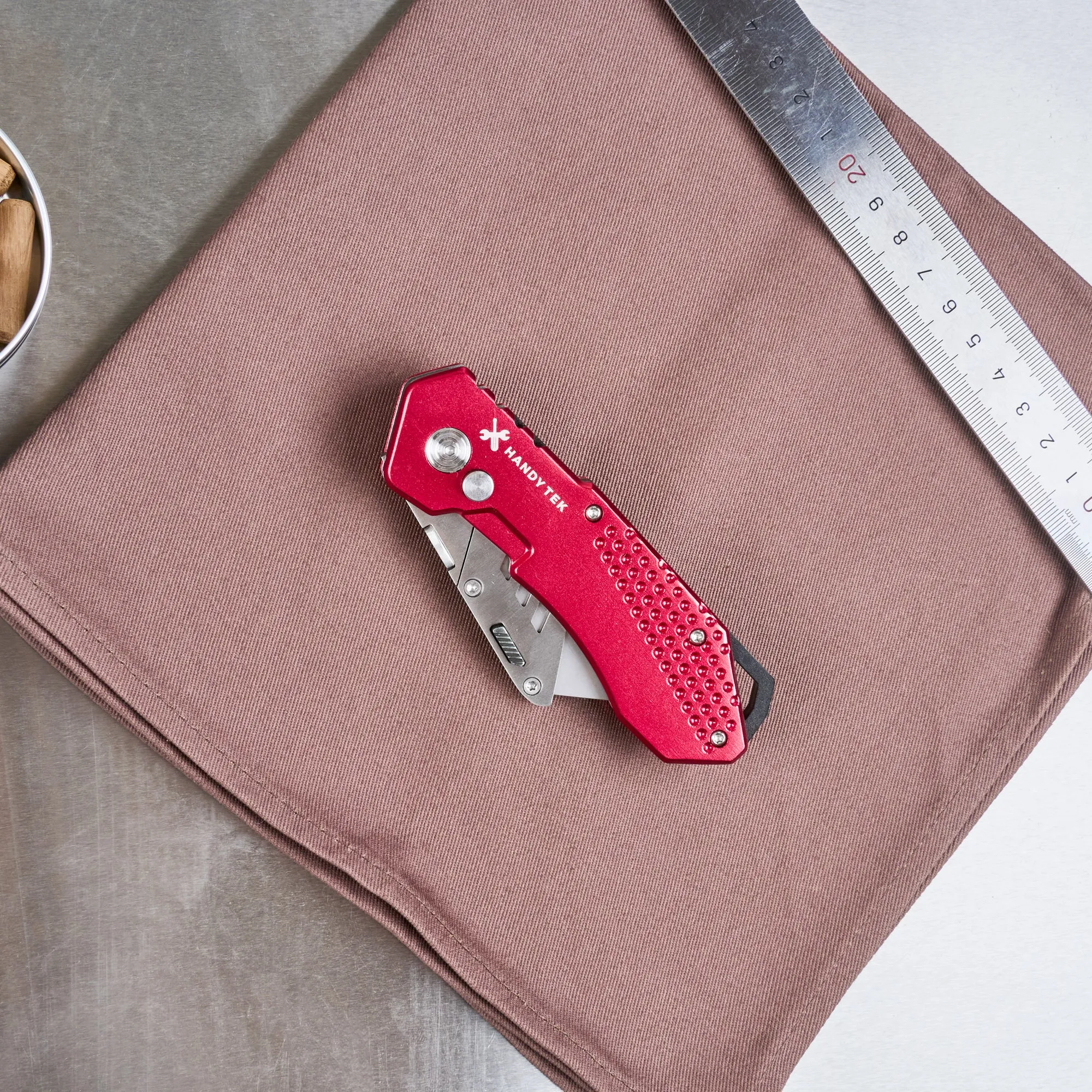 Handy Tek Red Folding Utility Knife - Quick Change, Lock Back, Heavy Duty - 6 3/4" - 6 count box