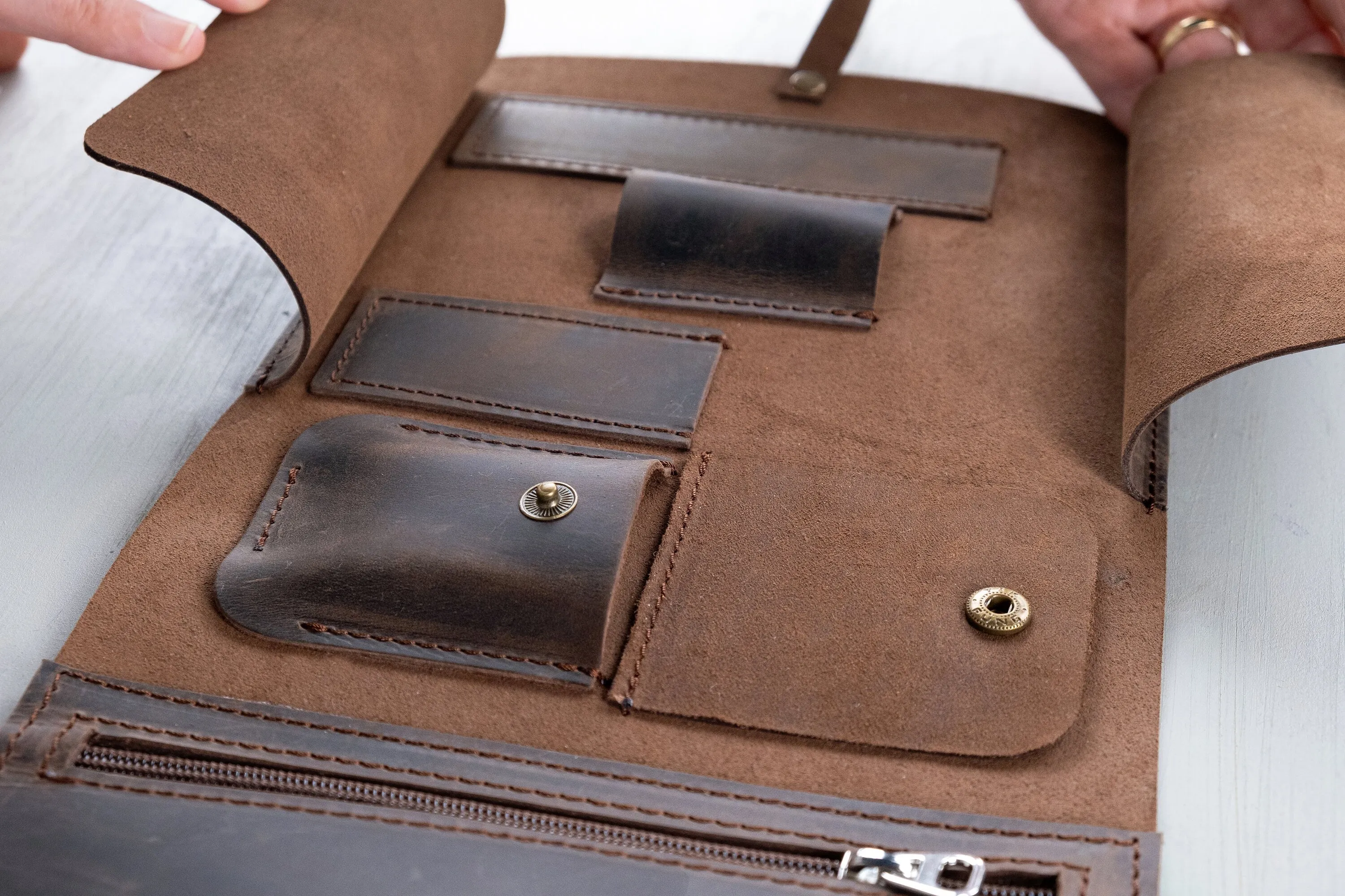 Leather 1-Pipe Roll with Zipper, Handmade Pipe Pouch for 1-Pipe, Leather Pipe Rollup Bag