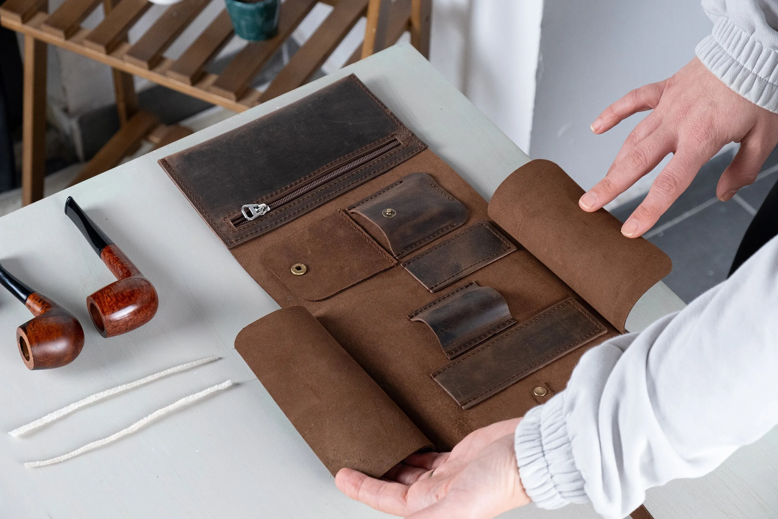 Leather 1-Pipe Roll with Zipper, Handmade Pipe Pouch for 1-Pipe, Leather Pipe Rollup Bag