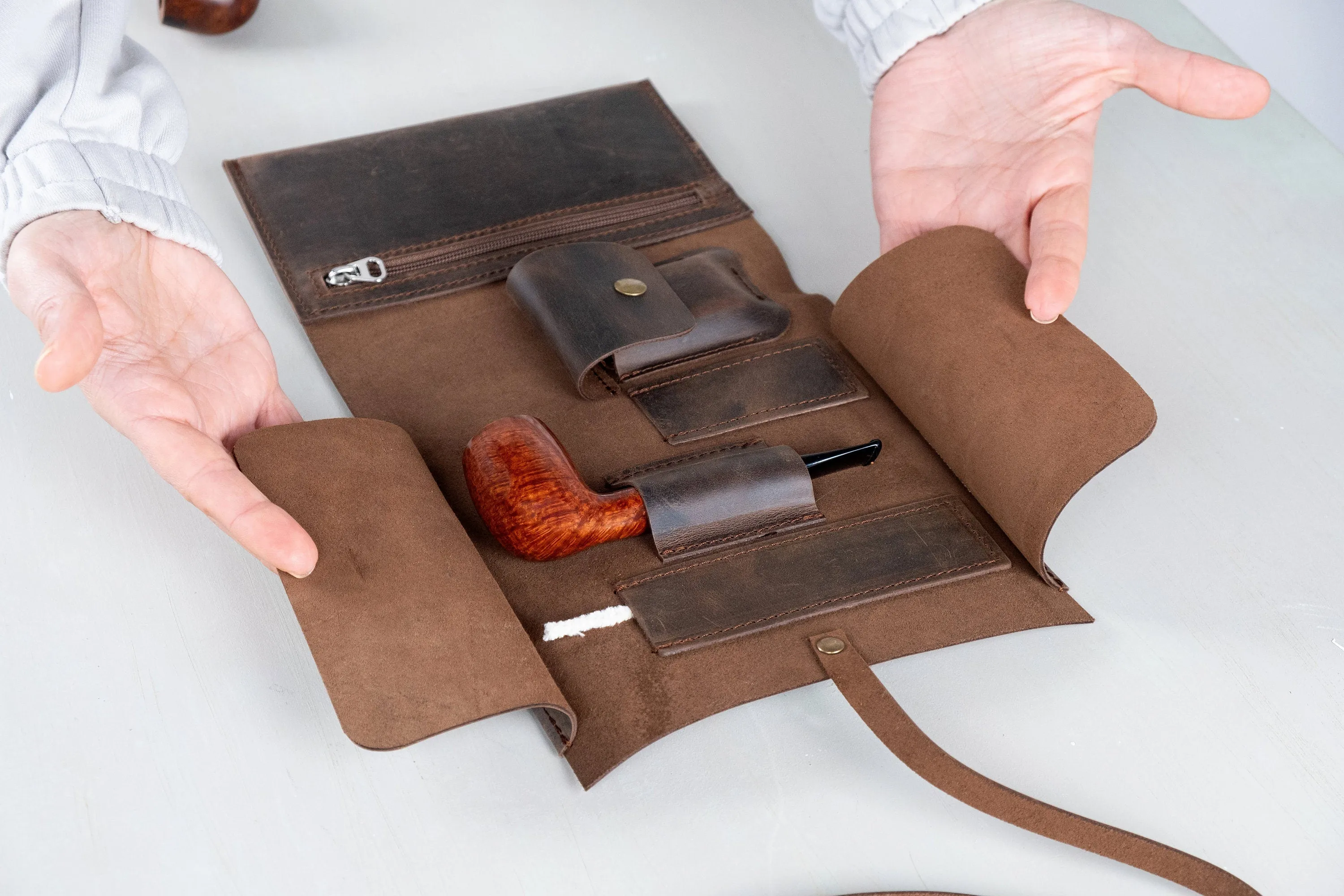 Leather 1-Pipe Roll with Zipper, Handmade Pipe Pouch for 1-Pipe, Leather Pipe Rollup Bag