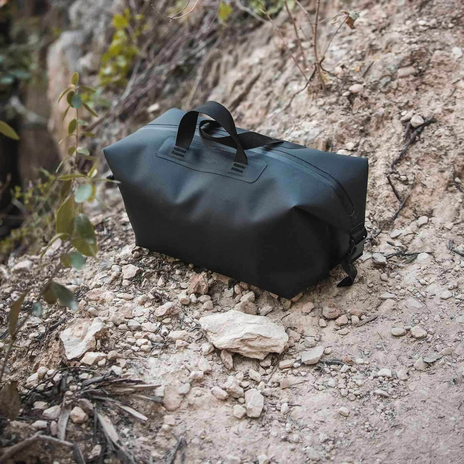 Magpul DAKA Takeout Large 8.88L Tactical Bag All-Purpose Durable Water-Resistant Heavy Duty Zipper Pouch