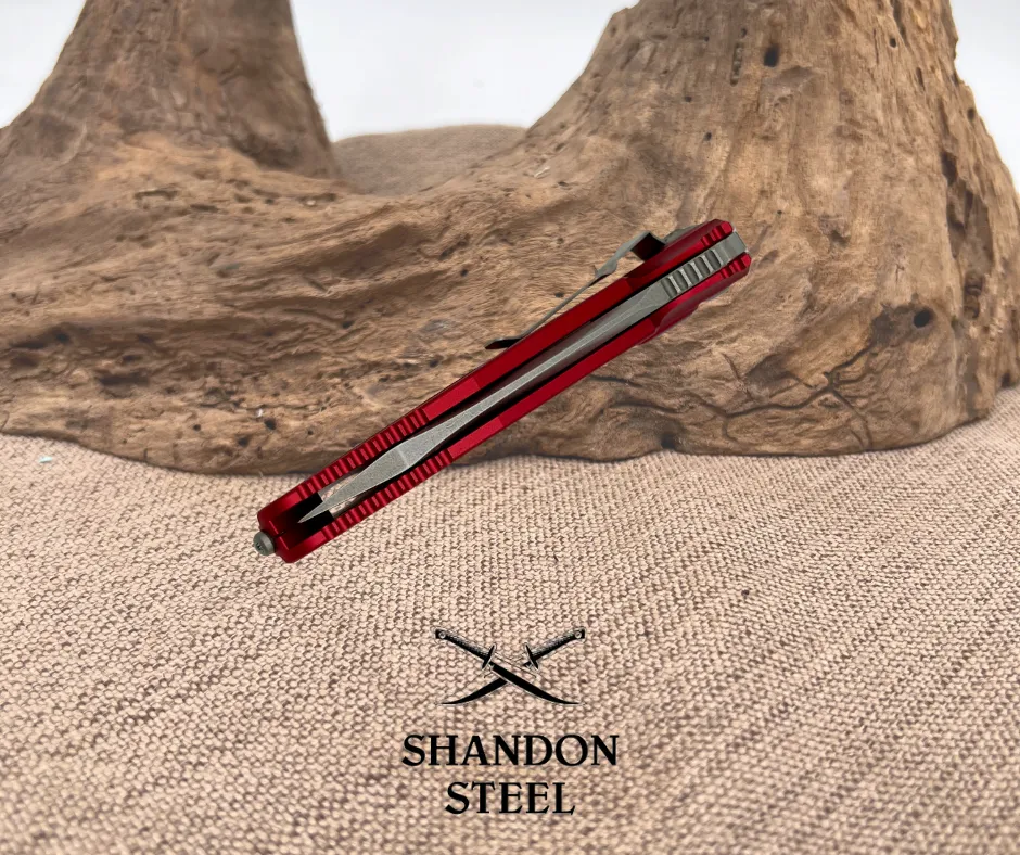 Microtech 161A-12 RD SOCOM ELITE AUTO T/E STONEWASH FULL SERRATE RED