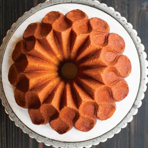 Nordic Ware :: Crown Bundt Pan