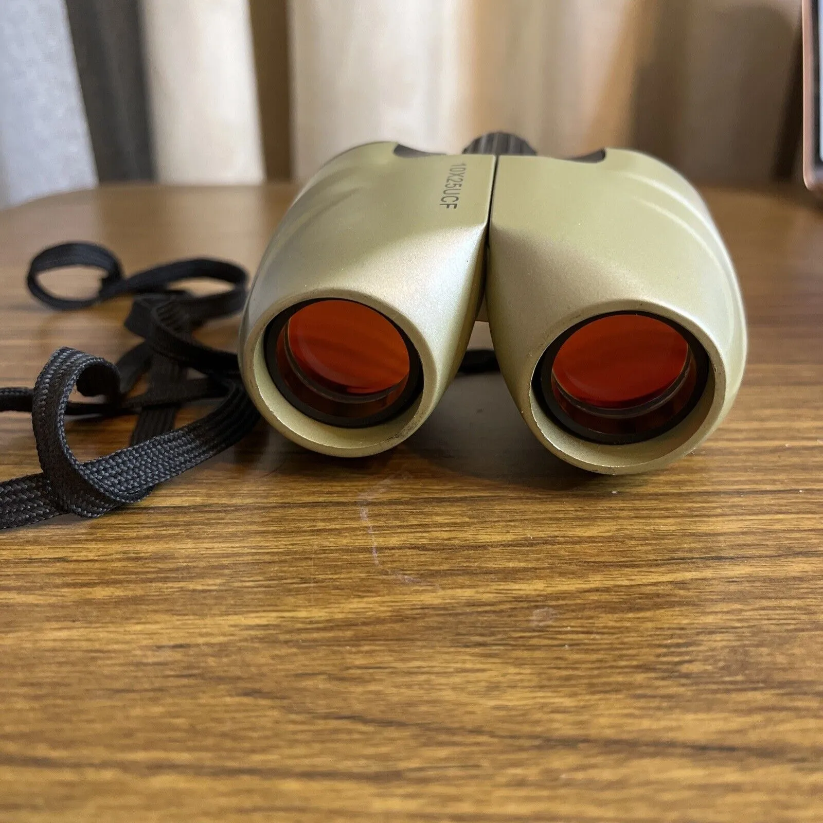 Portable Binoculars 10x25 UCF 96M / 1000M