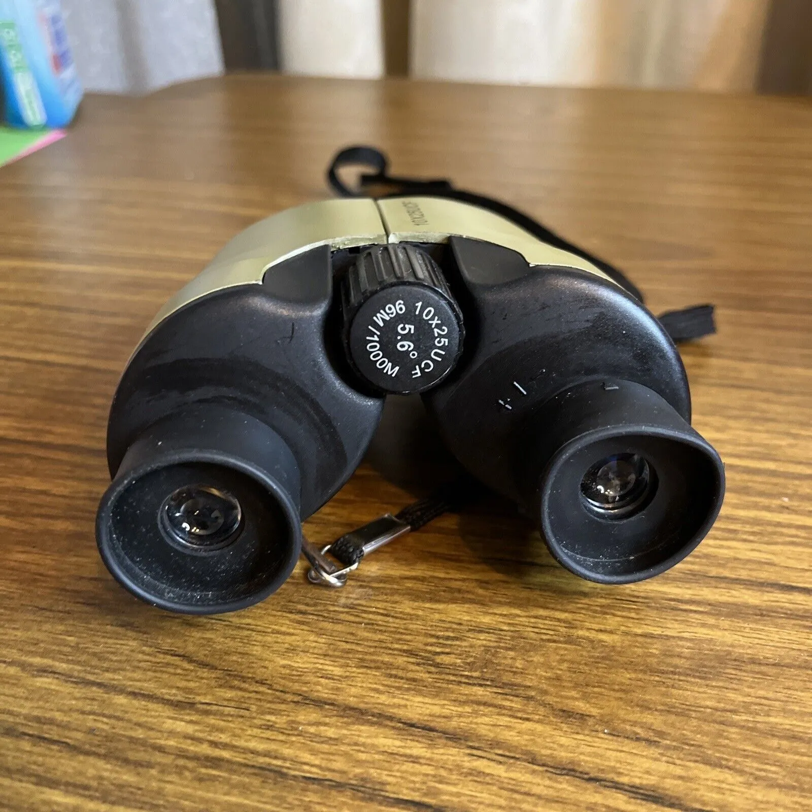 Portable Binoculars 10x25 UCF 96M / 1000M