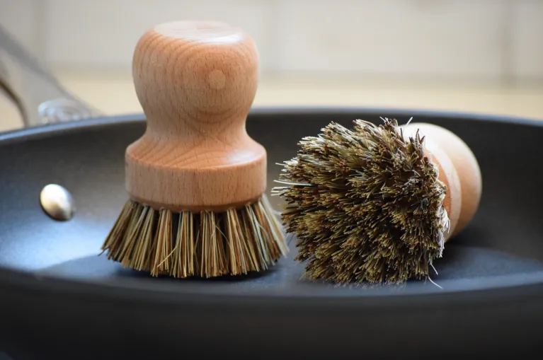 Pot   Pan Brush
