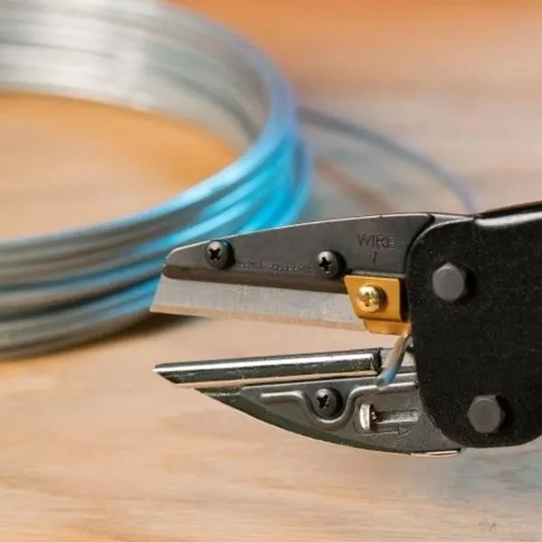 Tool In Touch-sensitive Wire Pruning Cutting Pliers, Multi-Function Sturdy with Cutter 3-in-1 Built Shears,