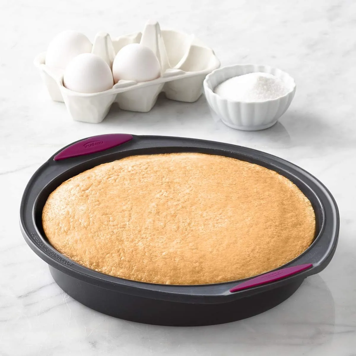 Trudeau Round Silicone Cake Pan, 9 inch, Fuchsia