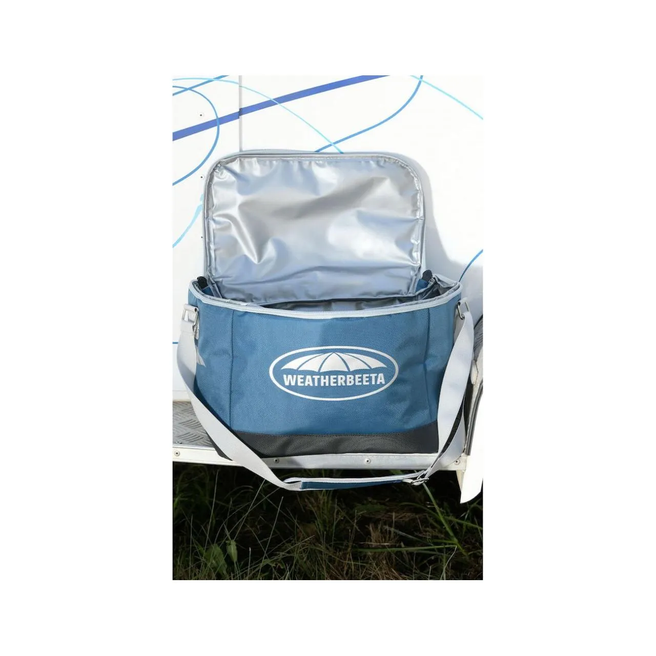 WeatheBeeta Conquest Cooler Bag