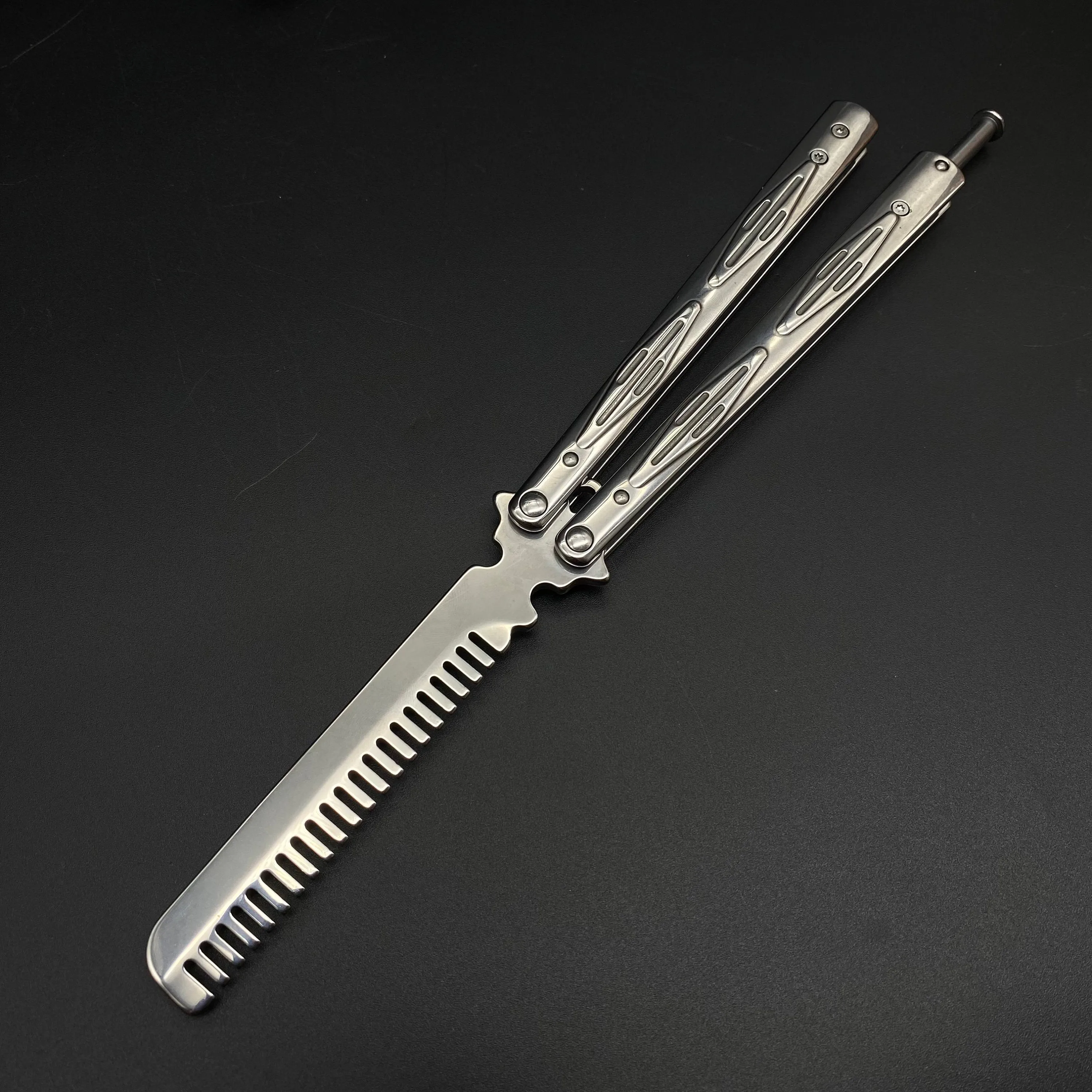 Yoru Comb Shaped Butterfly Knife